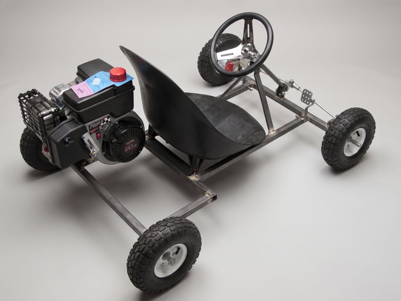 Itzy Bitzy, rear three-quarter